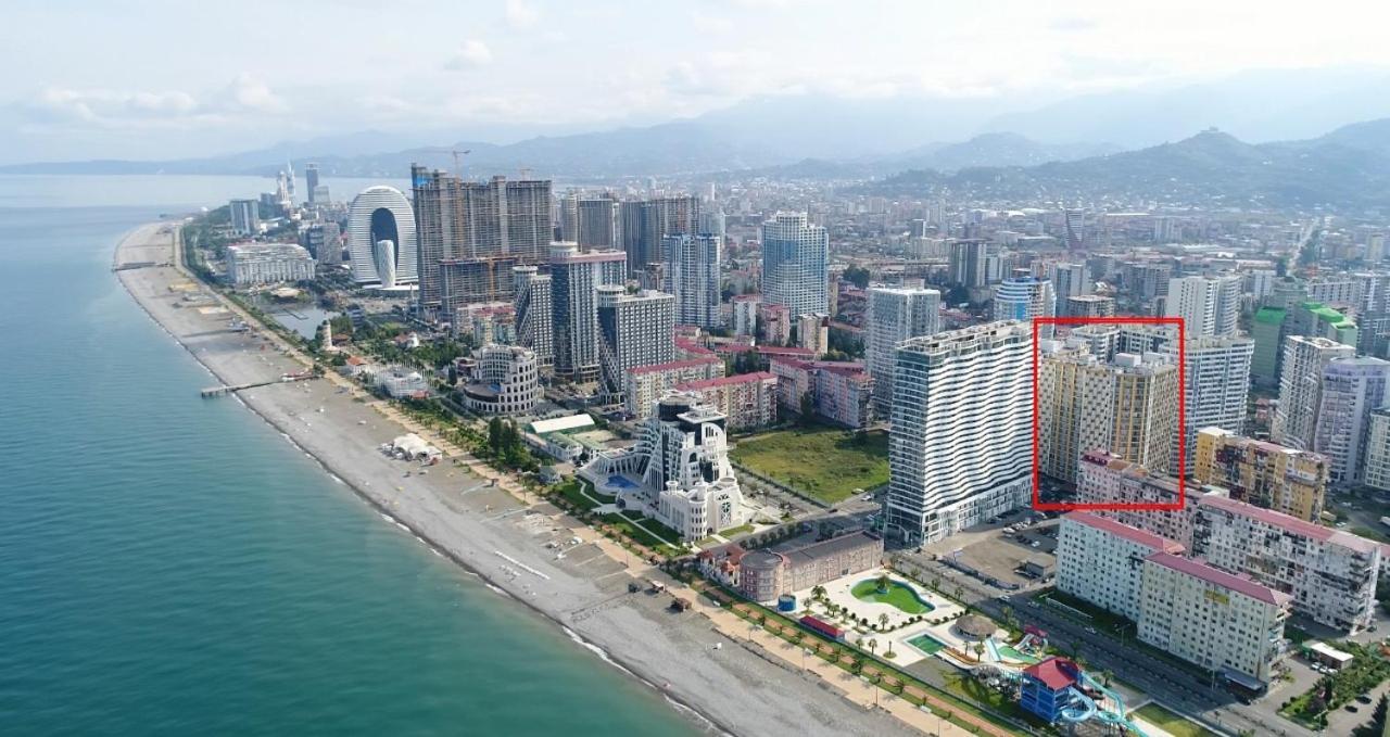 Rezal Plaza Batumi Apartment Bagian luar foto