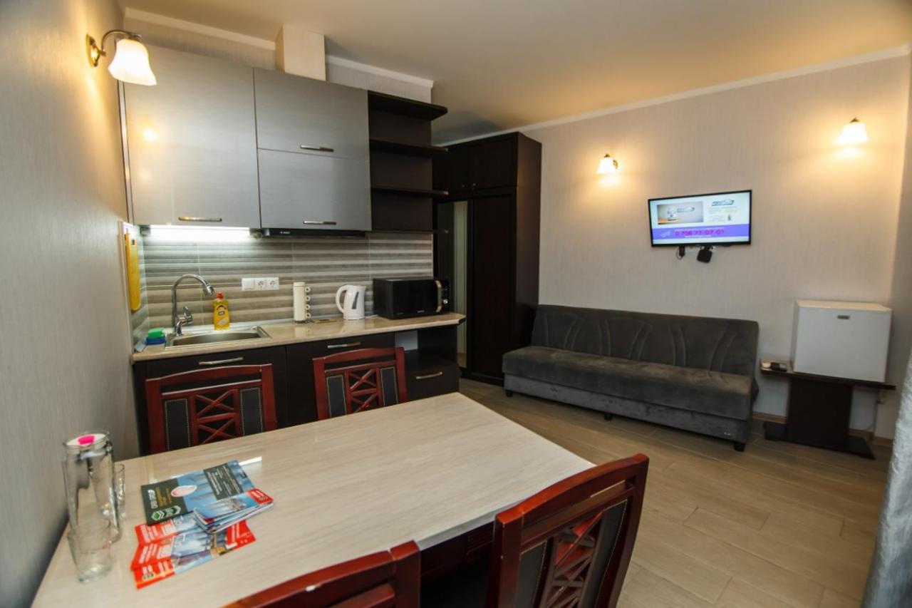 Rezal Plaza Batumi Apartment Bagian luar foto